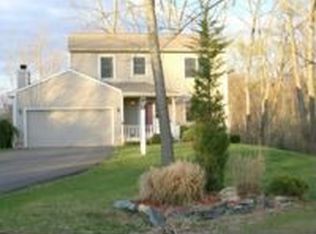 588 Long Hill Rd, Middletown, CT 06457