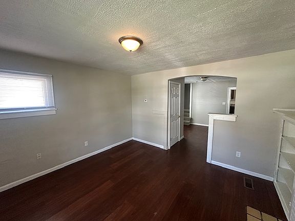 4th image of 1491 Republic Ave #1491