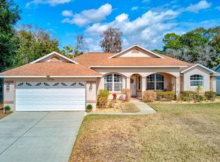 12733 Pine Island Dr, Leesburg, FL 34788