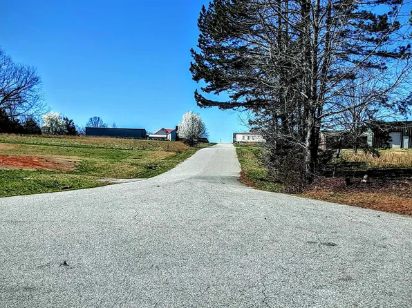 151 & 157 Beaver Park Dr, Gaffney, SC 29341