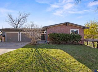 7411 Dotson Rd, Lincoln, NE 68505
