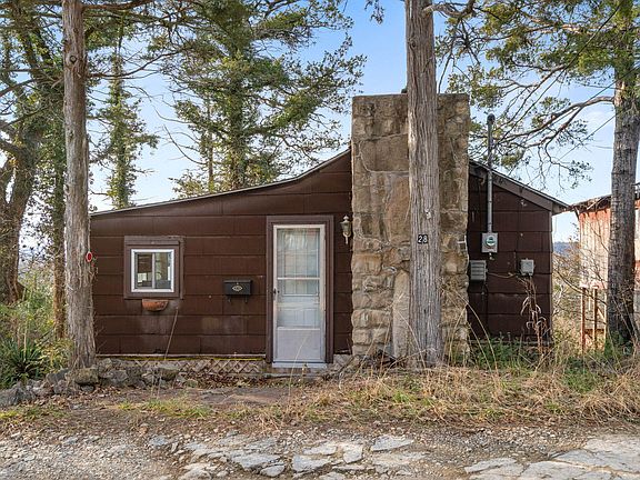 3rd image of 282 Thistle Road