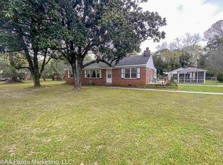 610 Bernard Dr, Warner Robins, GA 31093