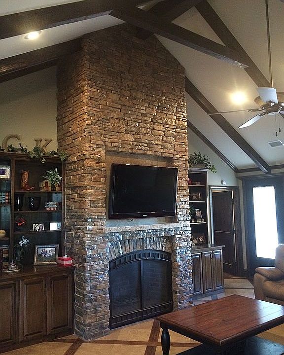 1st image of 424 Cedar Meadow Cir