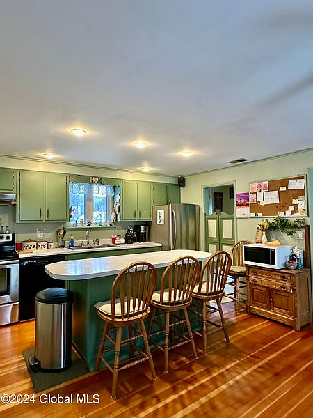 4th image of 127 Walhalla Road