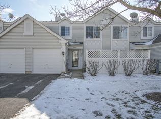 384 Bunker Hill Cir #384, Aurora, IL 60504