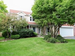 132 N Fiore Pkwy, Vernon Hills, IL