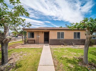 2105 Smoketree Ct, El Centro, CA 92243
