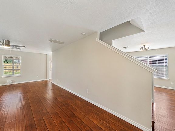 5th image of 19210 Moss Meadow Ln