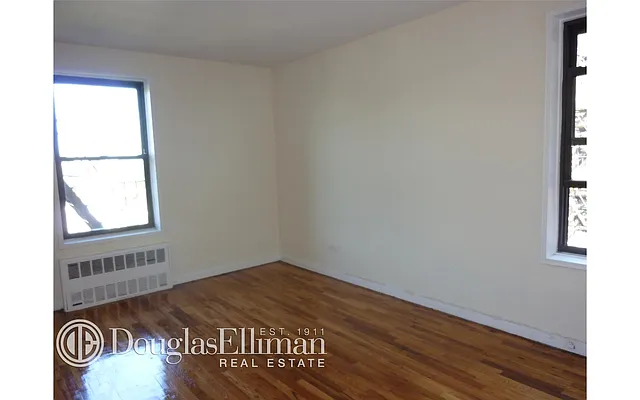 Sold by Douglas Elliman | media 15