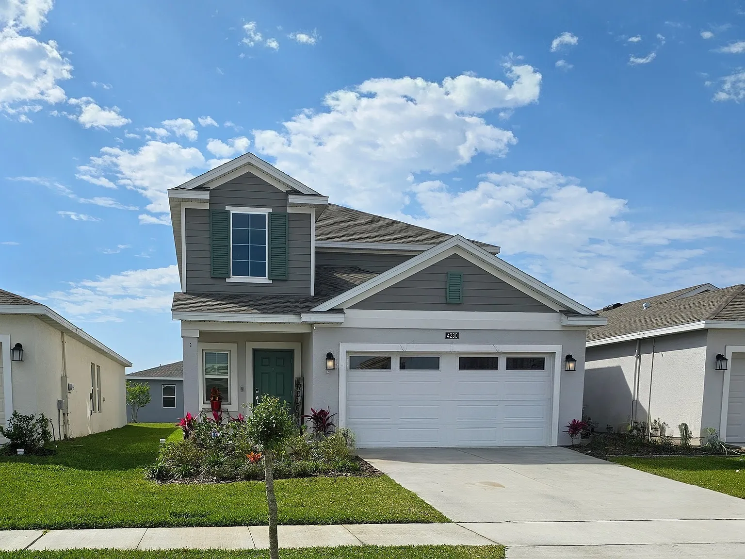 5 bed, 2370 sqft, $3,300 — Photo 3