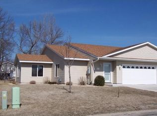 617 Boulevard Ave NE, Montgomery, MN 56069