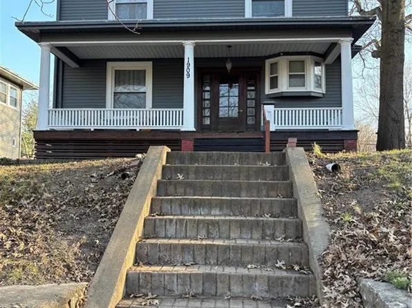 1909 Main St, Lexington, MO 64067