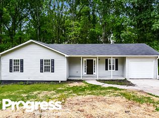 6649 Cambridge Dr, Rex, GA 30273