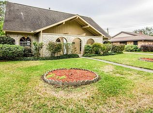 11106 Sageyork Dr, Houston, TX 77089