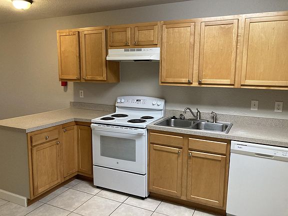 3rd image of 941 Scott St