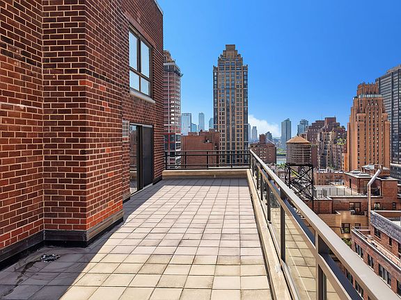 5th image of 300 E 51st St APT 18B