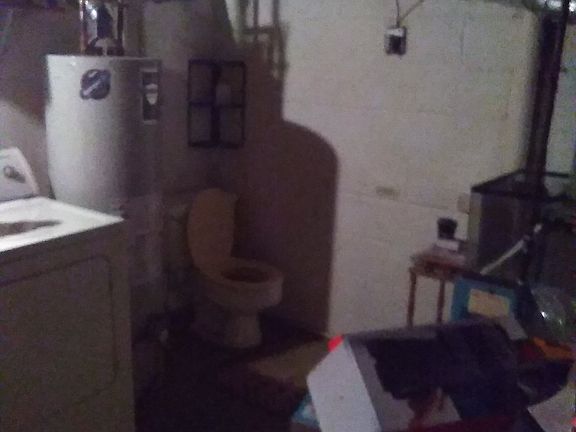 4th image of 14301 Rainbow Ave