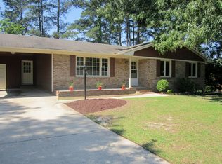 634 E Raynor Dr, Fayetteville, NC 28311