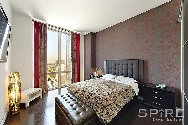 Rented by Spire Group | media 18