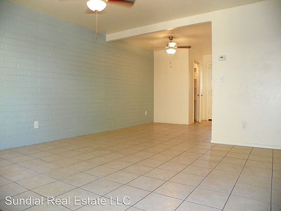 4th image of 2117 S Granada Dr APT 15