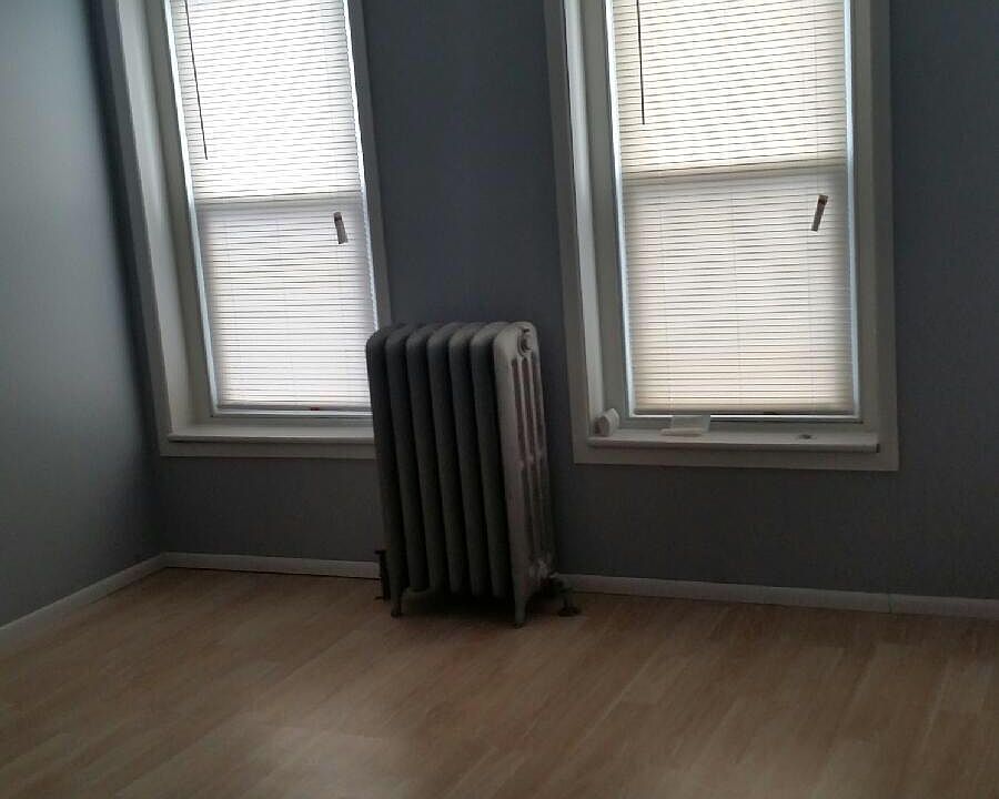 2nd image of 841 N 6th St APT 3