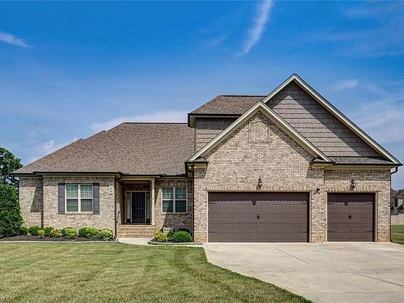 2nd image of 8203 Fortana Ct
