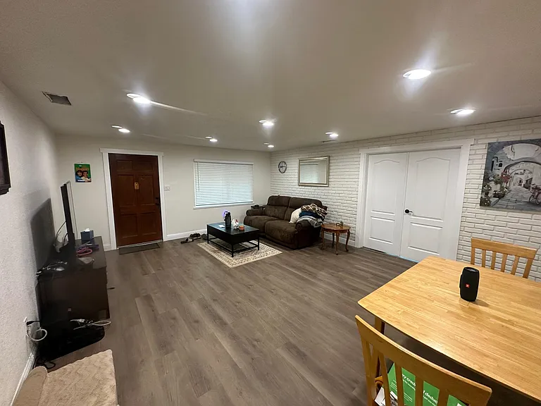1240 Q St — Photo 5