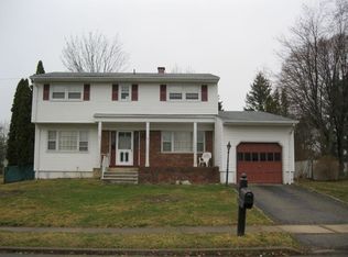 9 Marston Rd, Flanders, NJ 07836