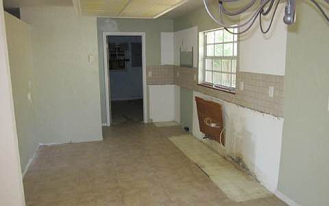 4th image of 3313 Alachua Ave