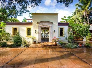 4760 N Bay Rd, Miami Beach, FL 33140