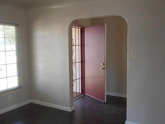 Front Entry (viewed from LR)