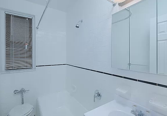 3rd image of 2685 Creston Ave APT 5M
