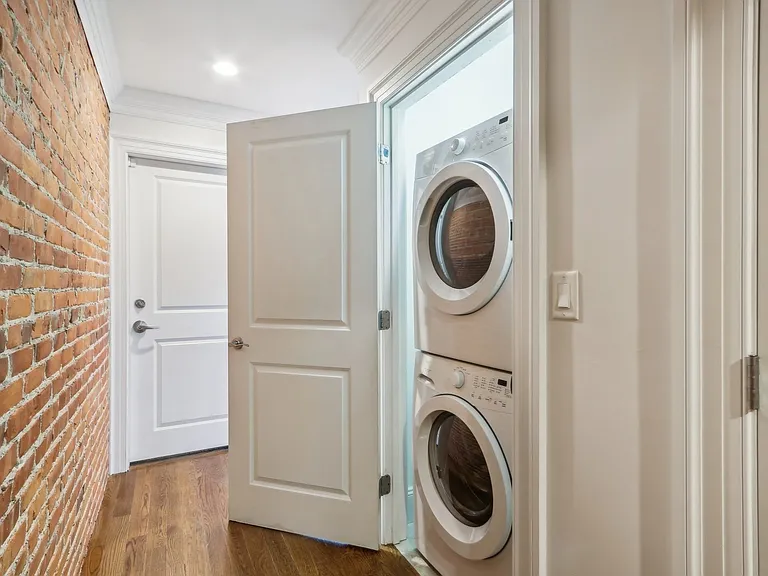 1471 Beacon St #2 — Photo 27