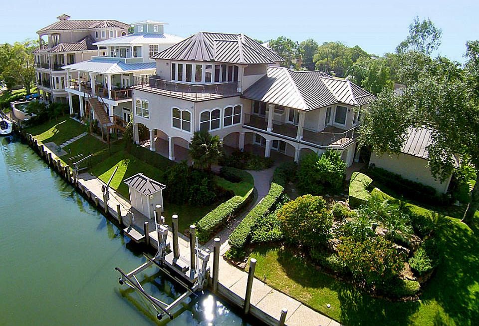 2nd image of 108 Bayou Ln
