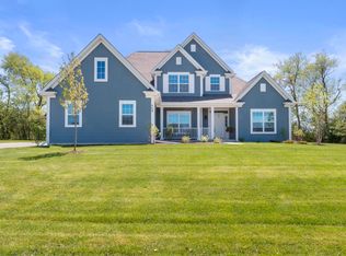 509 Prairie View Rd, Williams Bay, WI 53191