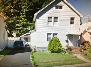 351 Berry St, Woodbridge, NJ 07095