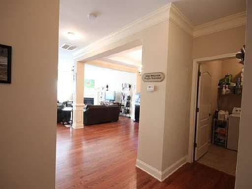 3rd image of 5913 Oxford Chase Cir