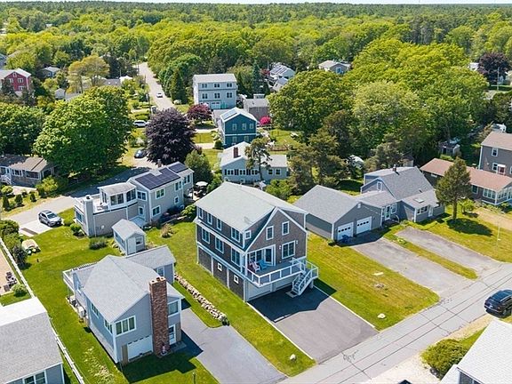 5th image of 35 Shore Dr