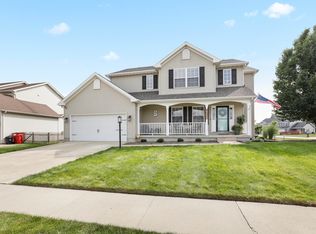 4021 Tallgrass Dr, Champaign, IL