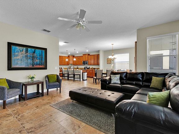 3rd image of 2920 Banana Palm Dr #Id1248715p