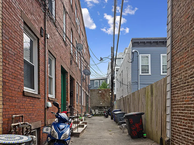 4 Wilbur Ct #3 — Photo 14