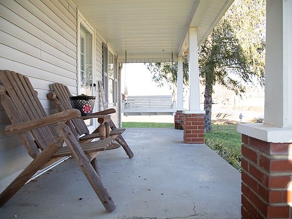 4th image of 4205 Hodgenville Rd