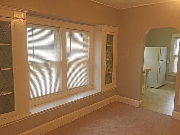 3rd image of 1445 Maile Ave #1445