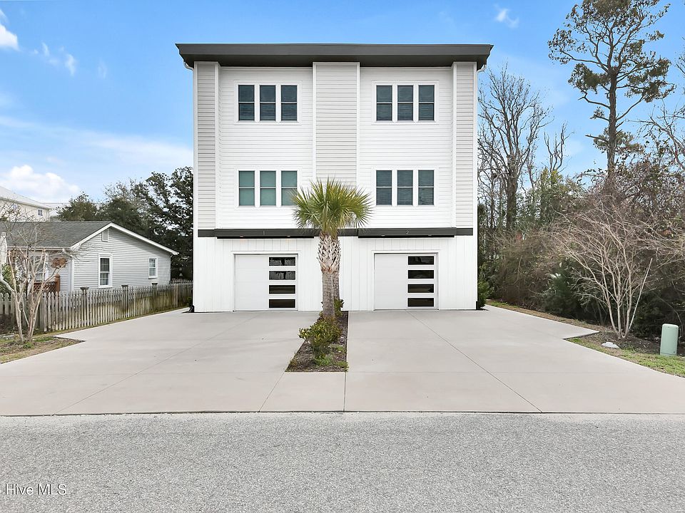 1st image of 1407 Searay Lane Unit 2