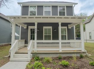 953 S Waxflower Ave, Fayetteville, AR 72701
