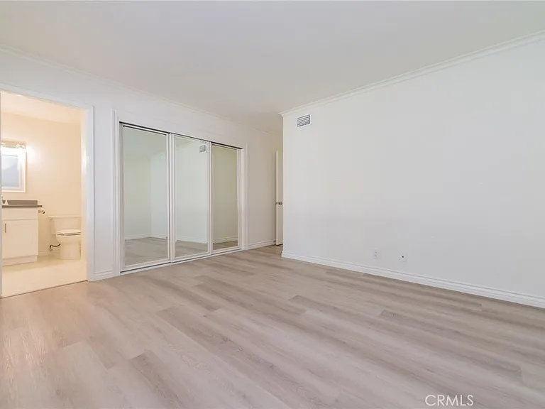 4881 Winvale Ave — Photo 16