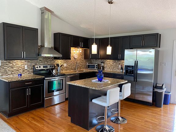 2nd image of 3810 Scarborough Way