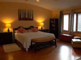 37 Rollingwood Rd, Asheville, NC 28805