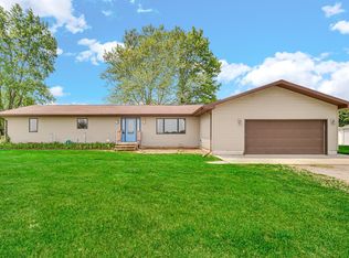 62555 Poppy Rd, South Bend, IN 46614